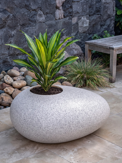 PEBBLES POT PLANTER